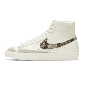 Nike Blazer Mid '77 SE